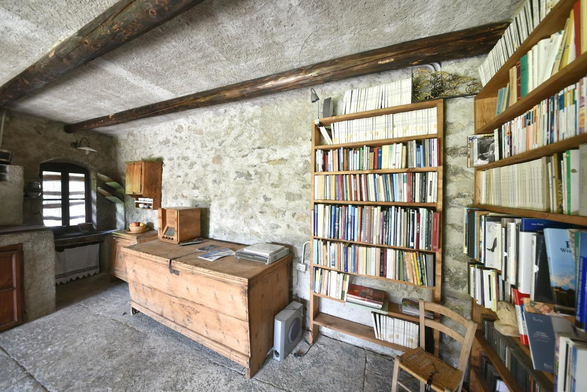 Villa Piano Nobile Al Roseto Del Drago San Bernardo  Exterior foto